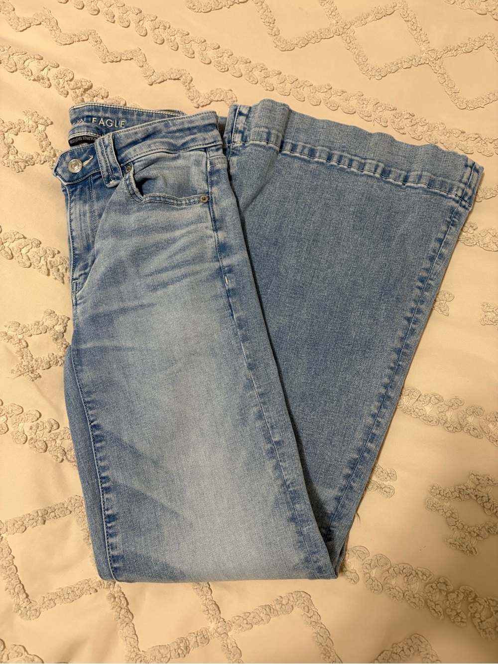 American Eagle Outfitters Light Blue Festival Flare Jeans - Picture 5 of 8
